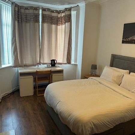 Poshval Hotel Manchester Bagian luar foto